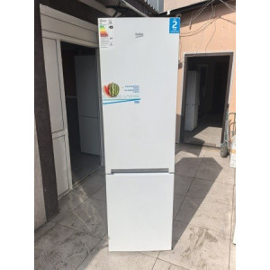 Холодильник Beko RCSK379M20W