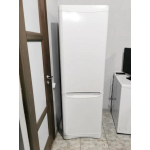 Холодильник Indesit B20FNF