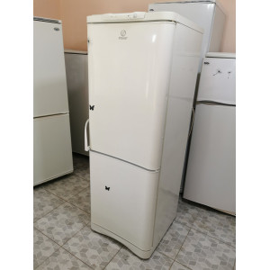 Холодильник Indesit C132G.016. Photo 2