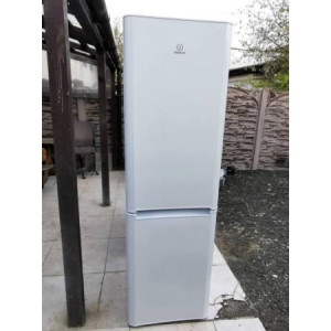 Холодильник Indesit IB201. Photo 2