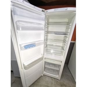 Холодильник Indesit NBA20NX. Photo 3