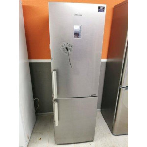 Холодильник Samsung RB30FEJNDSA-RS