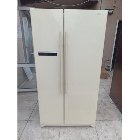 Холодильник Samsung RSA1NHVB