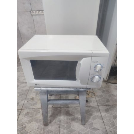 Микроволновая печь LG MS-1924X, б/у