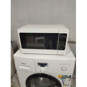 Микроволновая печь Midea MM717CAA. Photo 2