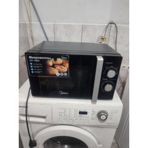 Микроволновая печь Midea MM820CXX-B