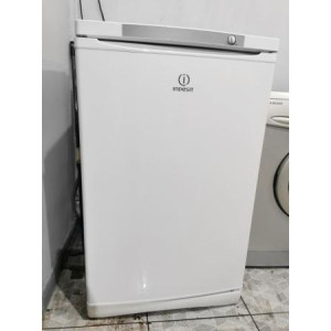 Морозильник Indesit SFR100.001