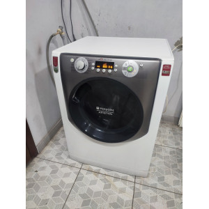 Стиральная машина Hotpoint Ariston AQ70F05. Photo 2