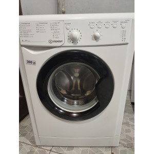 Стиральная машина Indesit IWSB50851. Photo 3