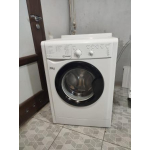 Стиральная машина Indesit IWSB50851