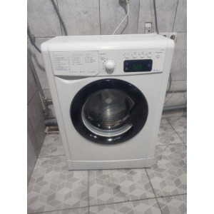 Стиральная машина Indesit IWUE4105