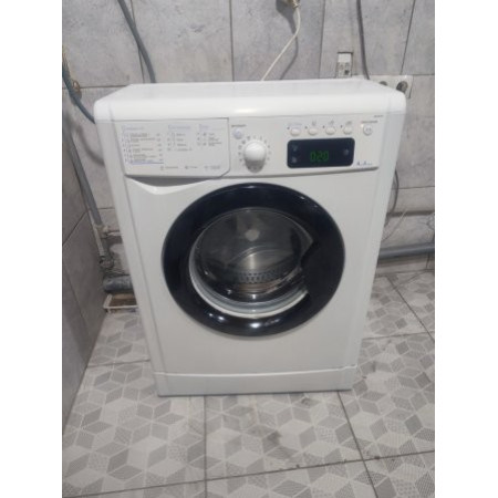 Стиральная машина Indesit IWUE4105