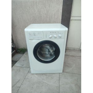 Стиральная машина Indesit WIL102. Photo 2
