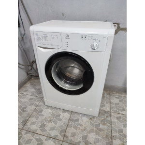 Стиральная машина Indesit WISN81. Photo 2