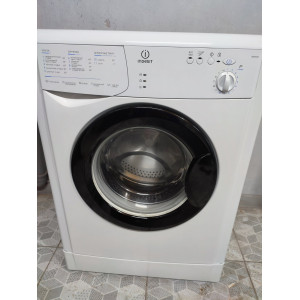 Стиральная машина Indesit WISN81. Photo 3