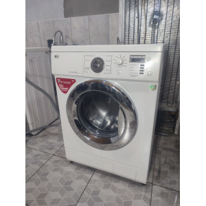 Стиральная машина LG F1023ND. Photo 2