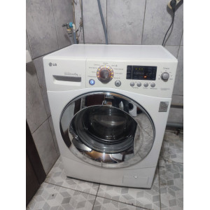 Стиральная машина LG F1203ND. Photo 2