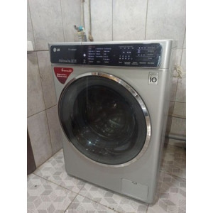 Стиральная машина LG F12U1HBS4