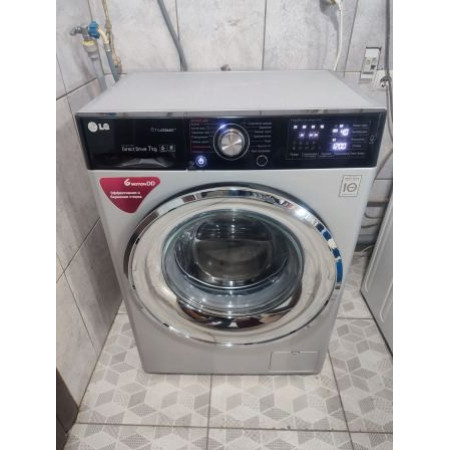 Стиральная машина LG F12U2HBS4
