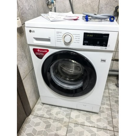 Стиральная машина LG F2J3NS0W