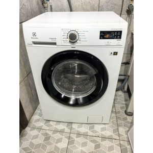 Стиральная машина Electrolux EWW51476HW