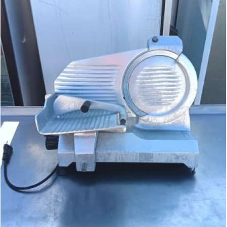 Слайсер Fama FA223E